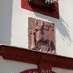 Und Roter Hirsch Claußnitz