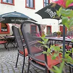 Und Roter Hirsch Gasthof 3*