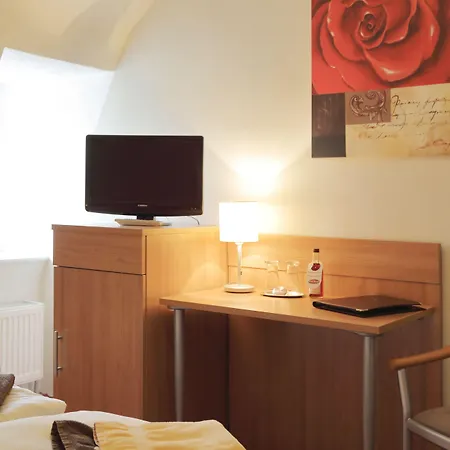 Und Roter Hirsch Gæstehus