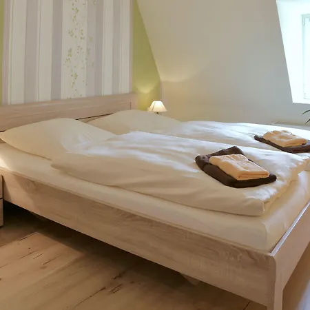 Gæstehus Und Roter Hirsch 3*