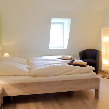 Und Roter Hirsch Gæstehus