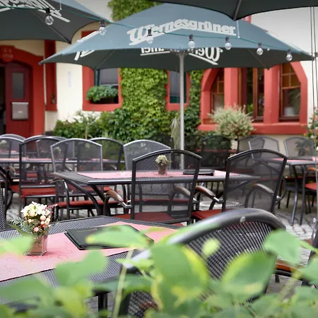 Und Roter Hirsch Gæstehus