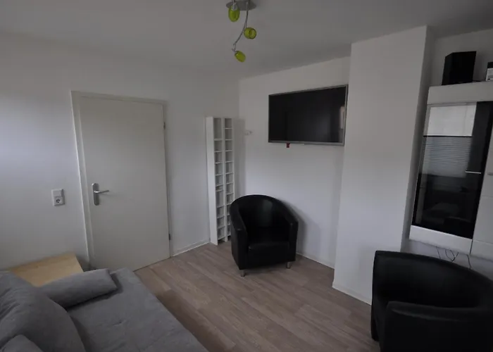 Und Roter Hirsch 3* Claußnitz