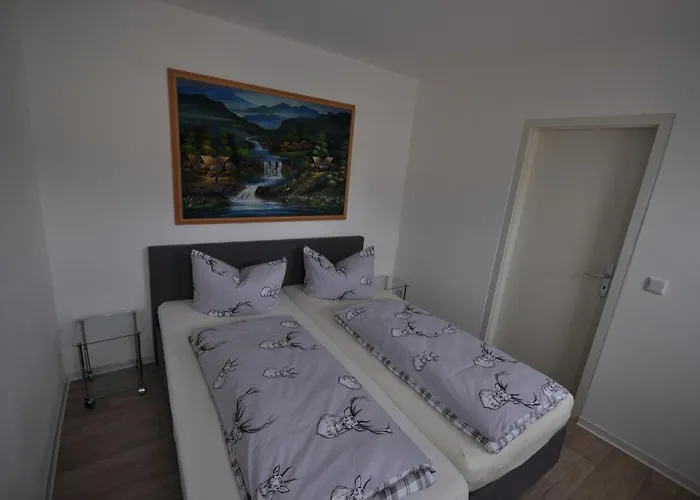 Und Roter Hirsch 3* Claußnitz