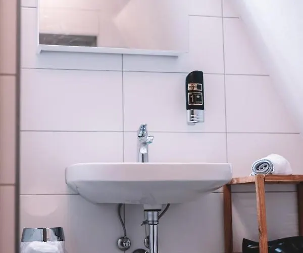 Und Roter Hirsch Gasthof