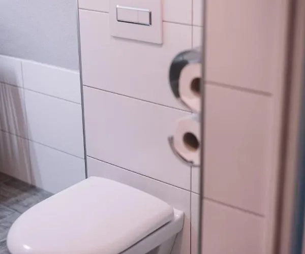 Und Roter Hirsch Claußnitz