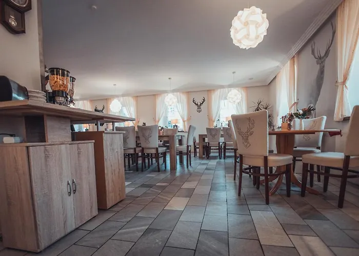 Und Roter Hirsch Gasthof