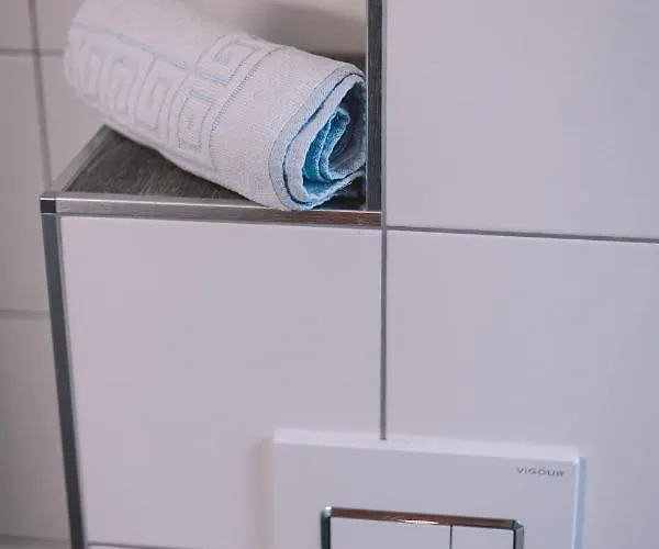 Und Roter Hirsch 3* Claußnitz