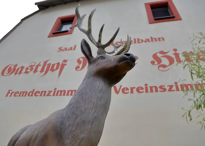 Und Roter Hirsch Gasthof Claußnitz