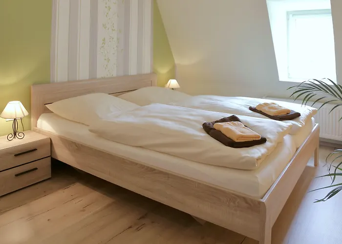 Gasthof Und Roter Hirsch 3*