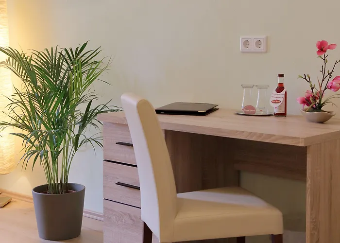 Gasthof Und Roter Hirsch 3*